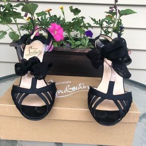 CHRISTIAN LOUBOUTIN Black Bow Heels